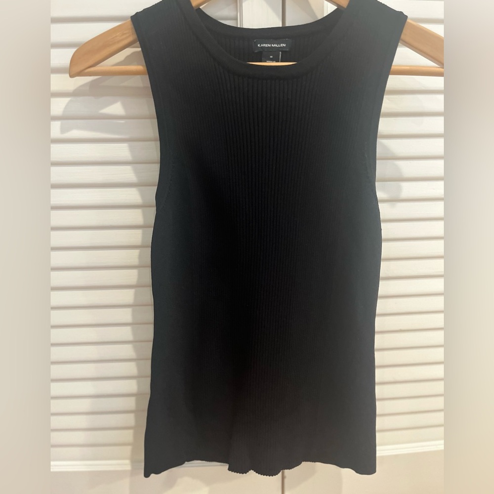 Sleeveless knit by Karen Millen